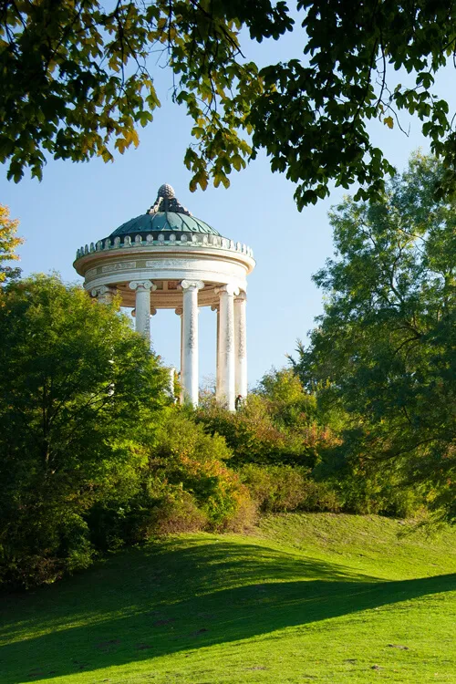 Der Monopteros im Englischen Garten in München